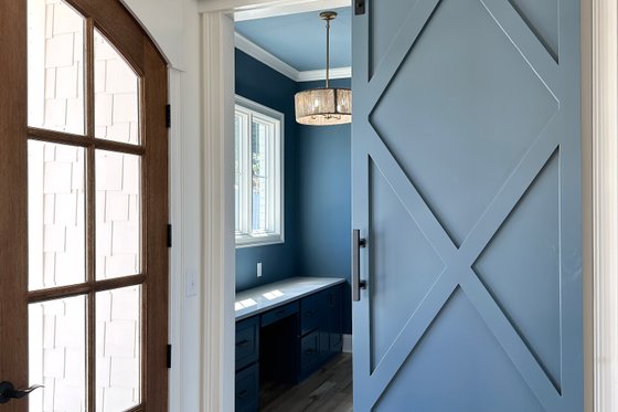 Interior - Entry 1 for Cottage House Plan #437-134 - 4 bed, 3.5 bath