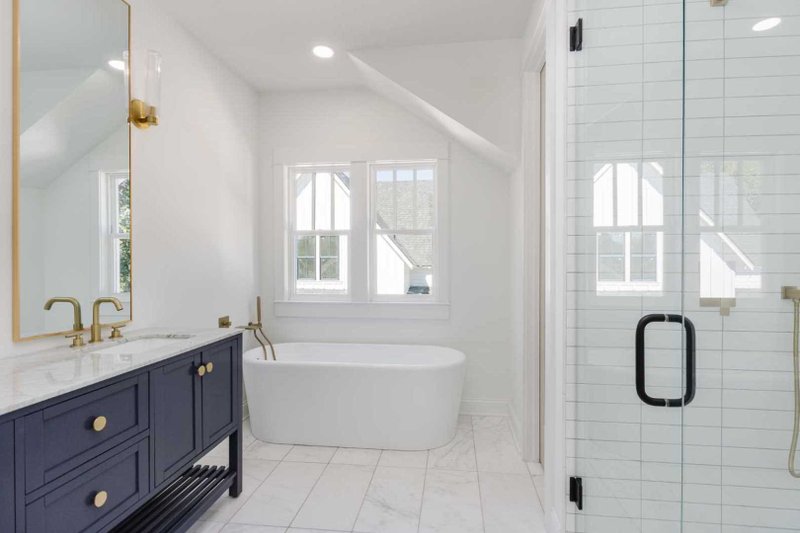 Dream House Plan - Interior - Master Bathroom for Bungalow House Plan #461-96 - 4 bed, 3 bath