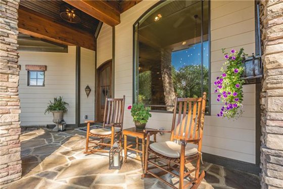 Exterior - Covered Porch for Craftsman House Plan #120-184 - 4 bed, 3.5 bath