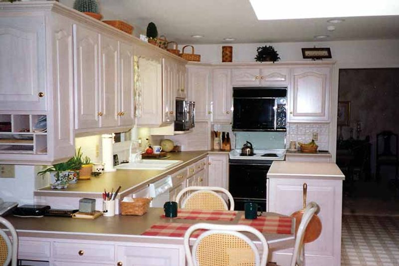 Home Plan - Interior - Kitchen for Country House Plan #314-198 - 3 bed, 2 bath