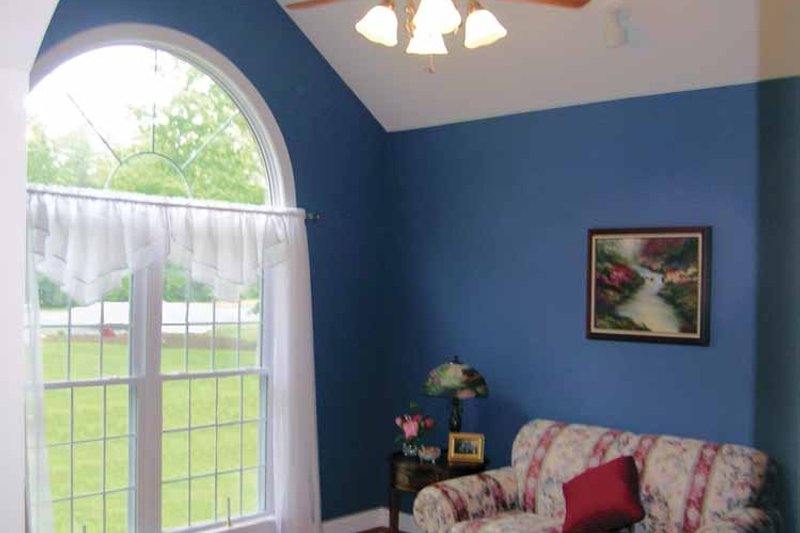 Home Plan - Interior - Family Room 2 for Ranch House Plan #314-219 - 4 bed, 2.5 bath