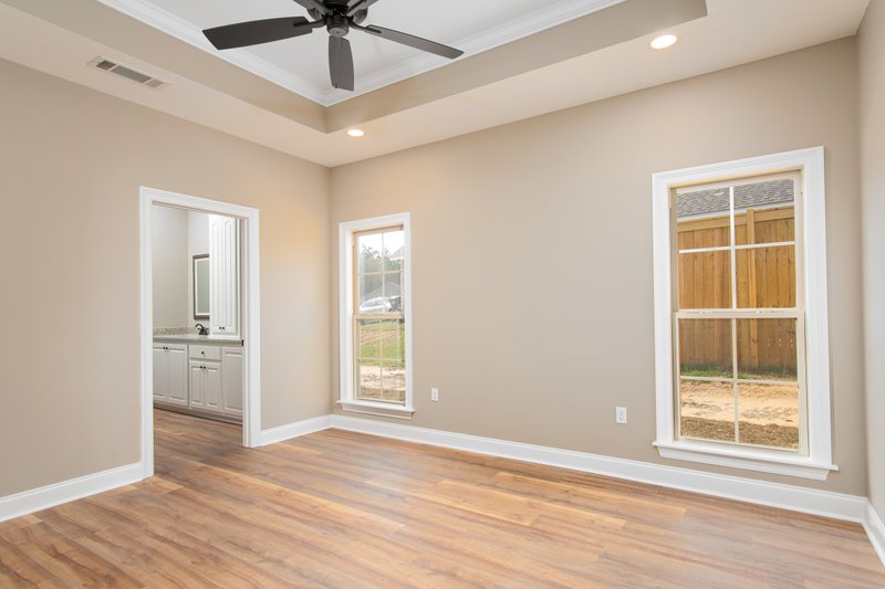 Home Plan - Interior - Master Bedroom for Country House Plan #430-178 - 4 bed, 2 bath