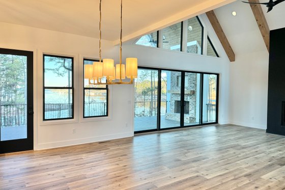 Interior - Family Room for Craftsman House Plan #437-131 - 3 bed, 2 bath