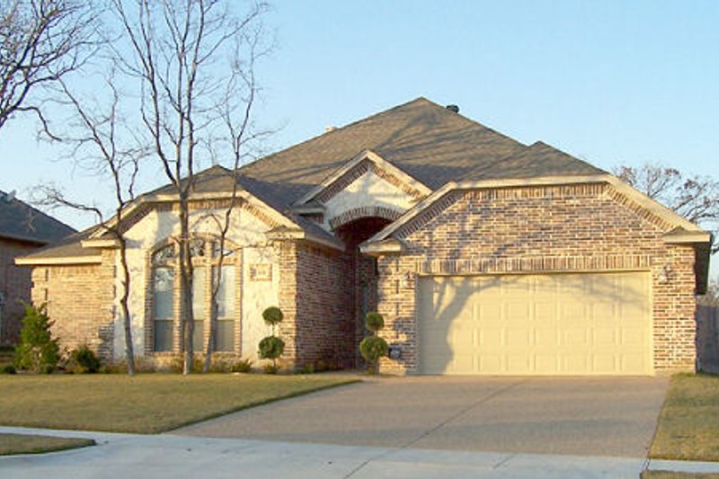 Dream House Plan - European Exterior - Front Elevation Plan #84-371