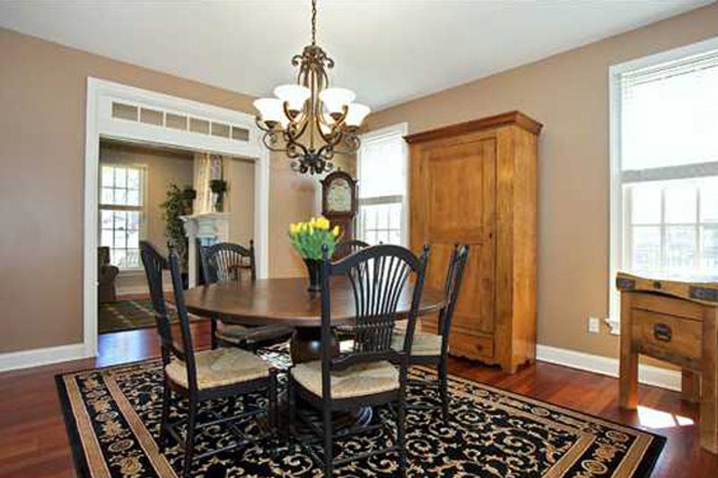 Home Plan - Interior - Dining Room for Craftsman House Plan #137-332 - 4 bed, 3.5 bath