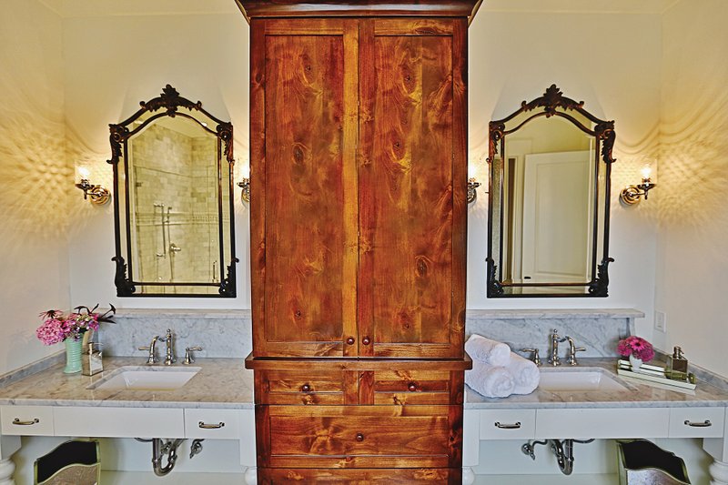 Dream House Plan - Interior - Master Bathroom for Craftsman House Plan #927-5 - 4 bed, 5.5 bath