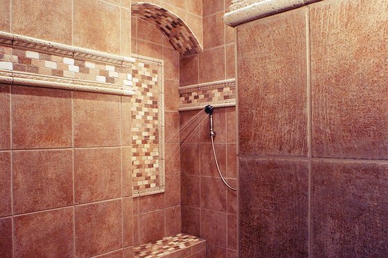 Photo 14 for Traditional House Plan #437-47 - 4 bed, 4.5 bath
