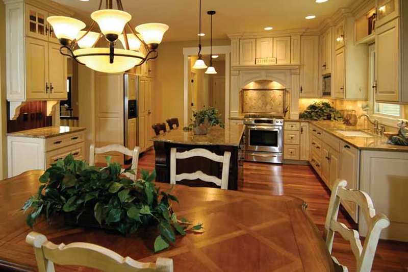 Home Plan - Interior - Kitchen 3 for Craftsman House Plan #928-91 - 3 bed, 3.5 bath