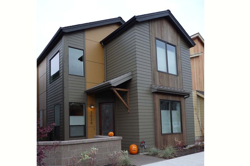 House Plan Design - Modern Exterior - Front Elevation Plan #124-922