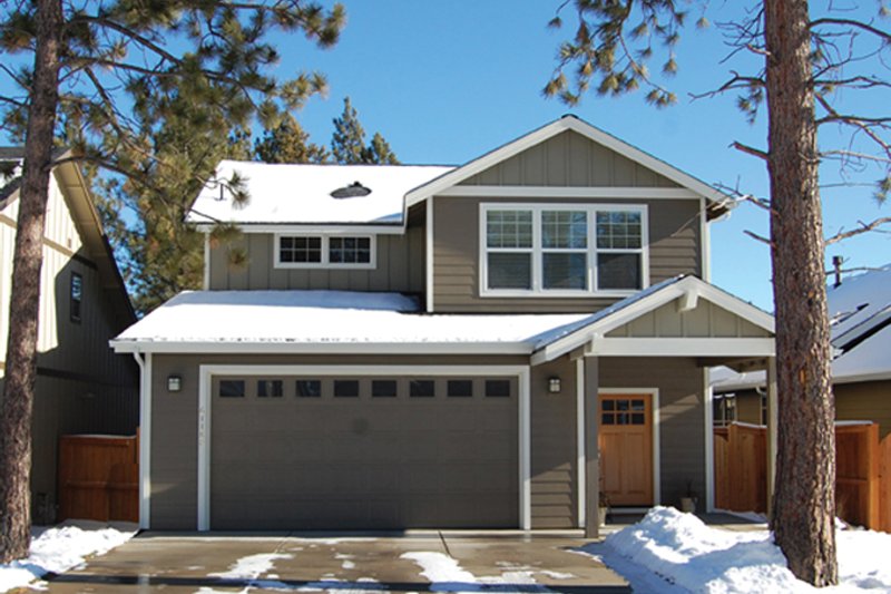 Dream House Plan - Exterior - Front Elevation for Craftsman House Plan #895-80 - 4 bed, 2.5 bath