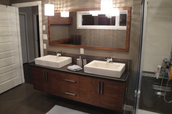 Master Bathroom - 1850 square foot modern home