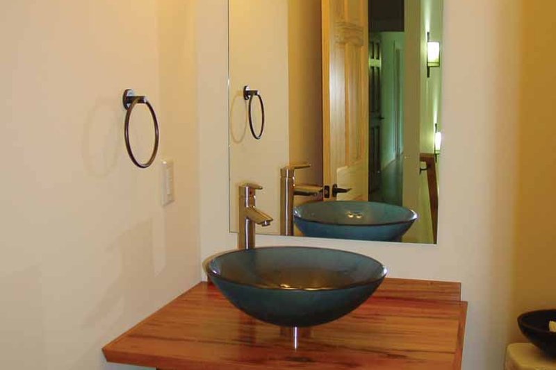 Dream House Plan - Interior - Bathroom for Ranch House Plan #939-8 - 3 bed, 2.5 bath