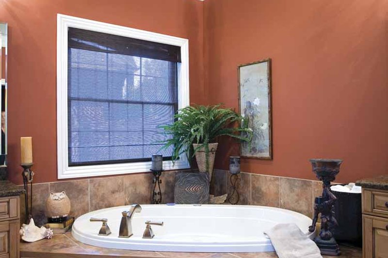 Architectural House Design - Interior - Bathroom 1 for Traditional House Plan #17-2775 - 4 bed, 4.5 bath