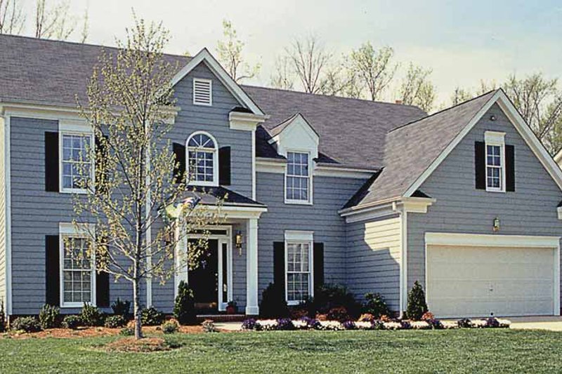Dream House Plan - Country Exterior - Front Elevation Plan #453-490