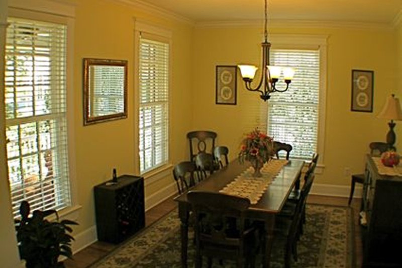 Home Plan - Interior - Dining Room for Country House Plan #137-323 - 4 bed, 4 bath