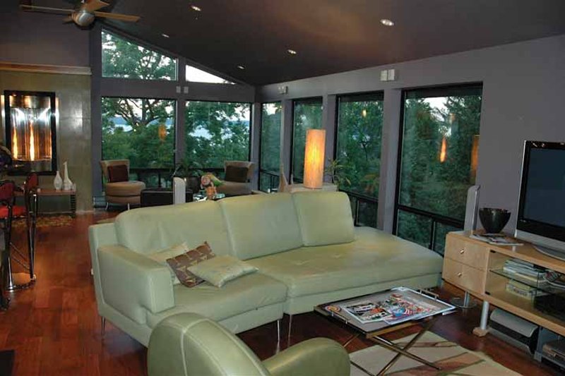 Home Plan - Interior - Family Room for Traditional House Plan #569-26 - 3 bed, 3.5 bath