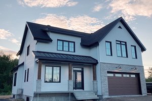 Farmhouse Photo Plan #23-2725