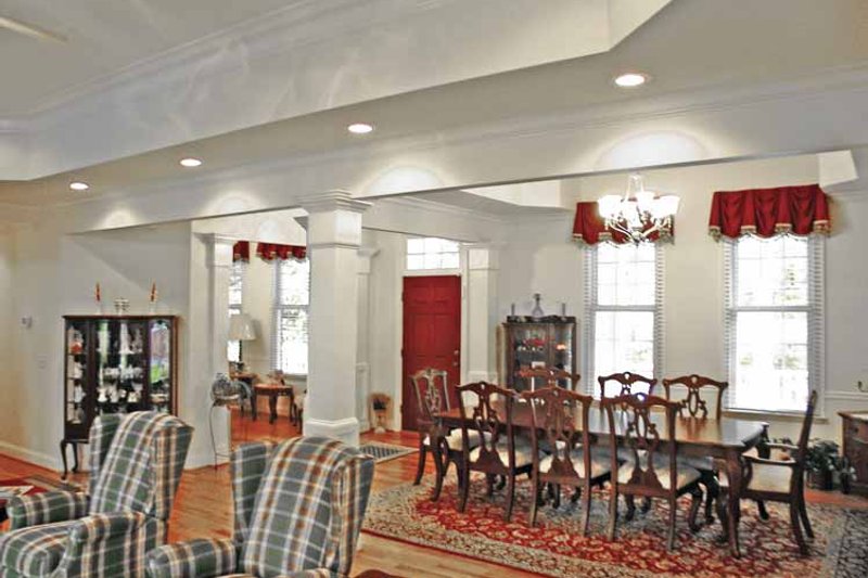 Home Plan - Interior - Dining Room for Country House Plan #314-230 - 3 bed, 2.5 bath