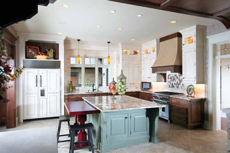 House Design - Interior - Kitchen 4 for Craftsman House Plan #928-32 - 4 bed, 3.5 bath
