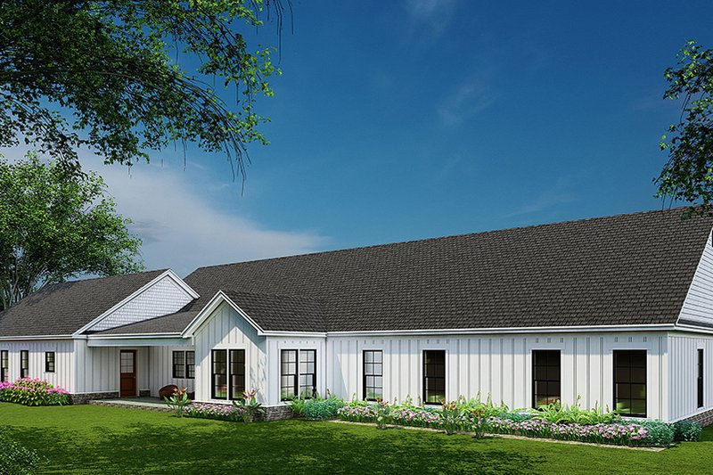 House Plan Design - Exterior - Rear Elevation 2 for Traditional House Plan #923-212 - 4 bed, 4 bath