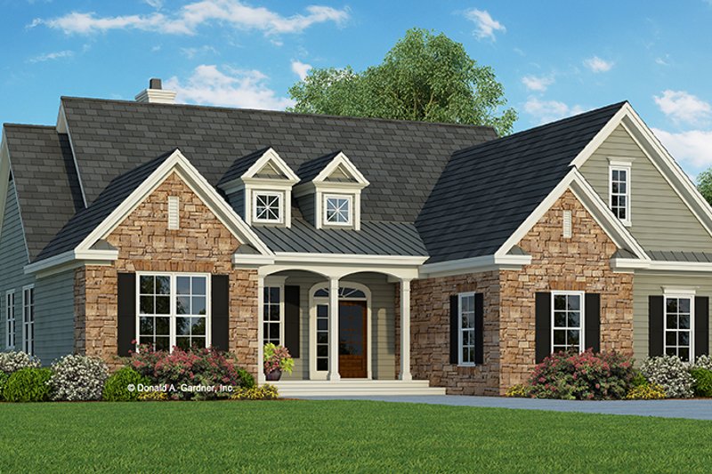 Dream House Plan - Traditional Exterior - Front Elevation Plan #929-979