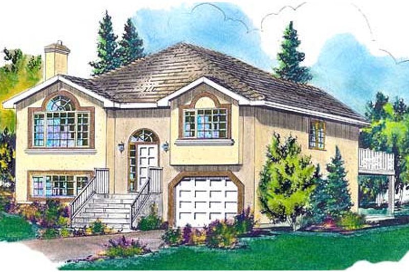 Traditional Style House Plan - 5 Beds 3 Baths 2292 Sq/Ft Plan #18-9401