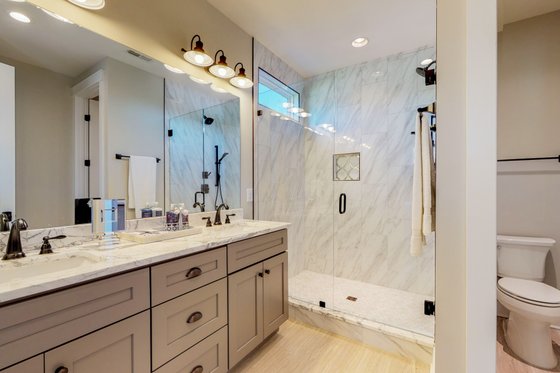 Interior - Master Bathroom for Farmhouse House Plan #1085-9 - 4 bed, 3 bath