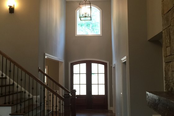 Interior - Entry for Craftsman House Plan #437-64 - 4 bed, 4 bath