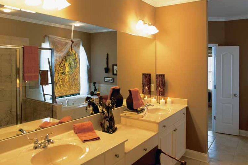 Home Plan - Interior - Master Bathroom for Classical House Plan #927-60 - 5 bed, 4 bath