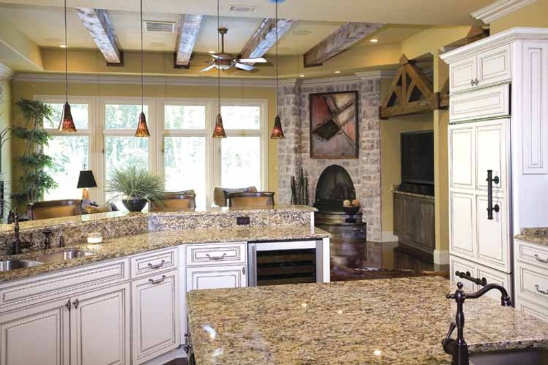 Dream House Plan - Interior - Kitchen for Traditional House Plan #17-2757 - 3 bed, 3.5 bath