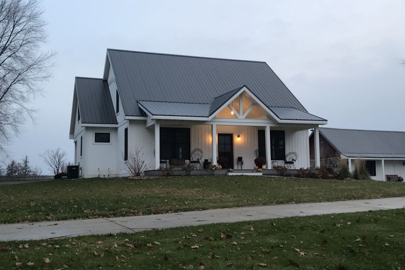 Dream House Plan - Photo 6 for Farmhouse House Plan #932-345 - 3 bed, 2.5 bath