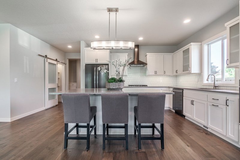 Home Plan - Interior - Kitchen 2 for Craftsman House Plan #124-1166 - 3 bed, 2 bath