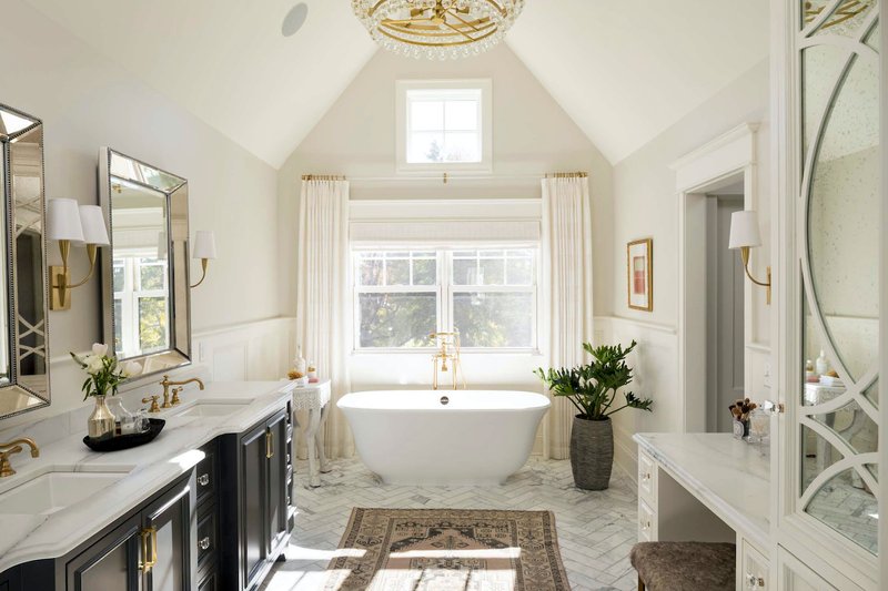 House Plan Design - Interior - Master Bathroom for Farmhouse House Plan #51-1566 - 4 bed, 3.5 bath