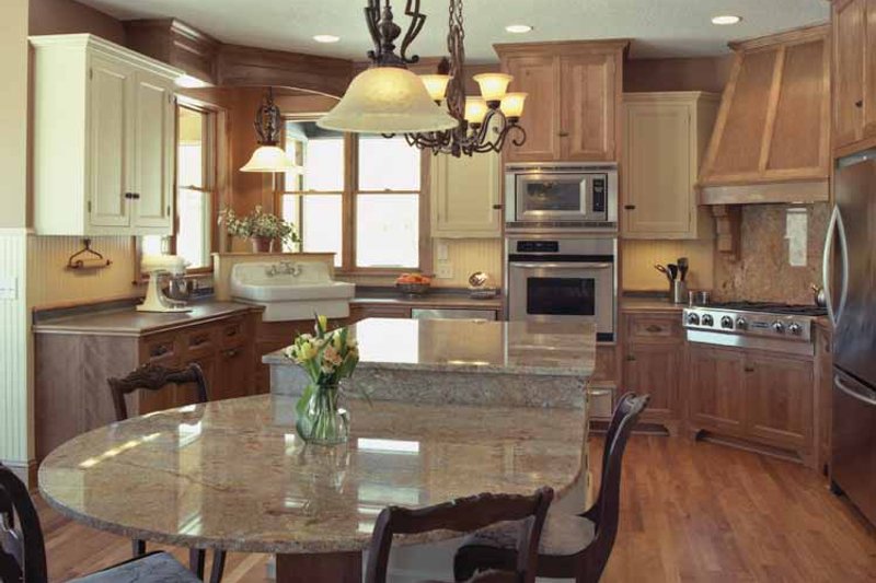 Home Plan - Interior - Kitchen for Traditional House Plan #51-680 - 4 bed, 3.5 bath