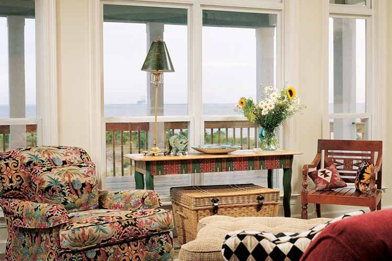 Dream House Plan - Interior - Family Room for Country House Plan #37-244 - 4 bed, 2 bath