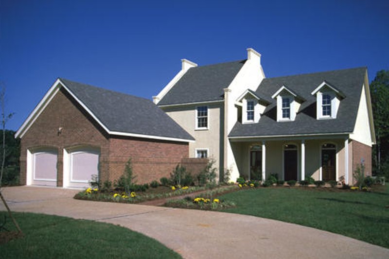 Home Plan - Traditional Exterior - Front Elevation Plan #45-359