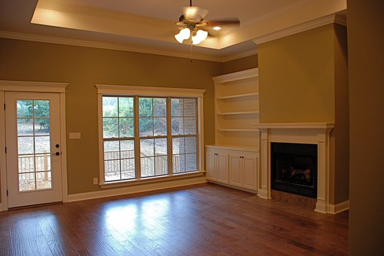 Interior - Family Room for Traditional House Plan #430-57 - 4 bed, 2 bath