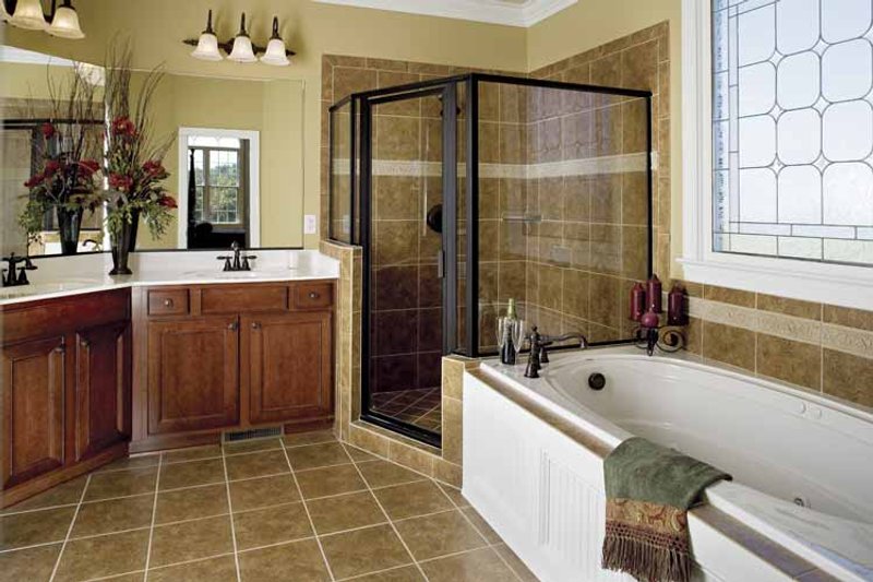 Home Plan - Interior - Bathroom for Country House Plan #929-657 - 3 bed, 2.5 bath