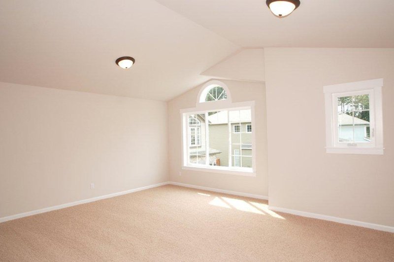 Architectural House Design - Photo 3 for Traditional House Plan #132-147 - 4 bed, 2.5 bath