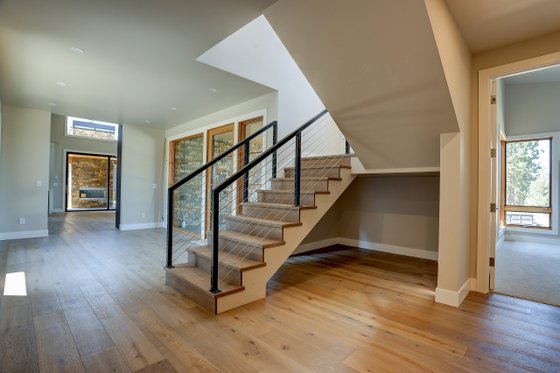 Interior - Entry 1 for Contemporary House Plan #892-39 - 4 bed, 4.5 bath
