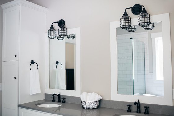 Interior - Master Bathroom for Country House Plan #17-2148 - 4 bed, 3.5 bath