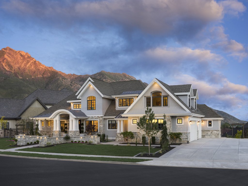 Craftsman Style House  Plan  6  Beds 5 5 Baths 6680 Sq Ft 