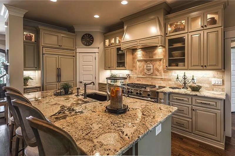 Home Plan - Interior - Kitchen for Craftsman House Plan #120-184 - 4 bed, 3.5 bath
