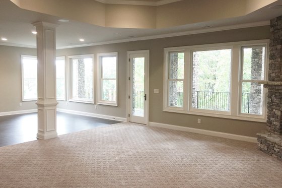 Interior - Other 5 for Craftsman House Plan #437-59 - 3 bed, 2.5 bath