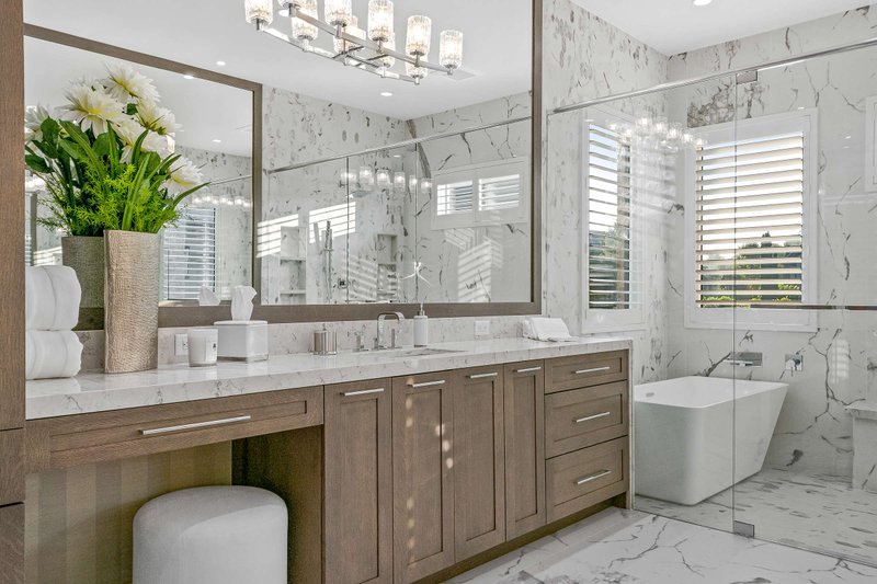 Dream House Plan - Interior - Master Bathroom 2 for Prairie House Plan #938-116 - 3 bed, 3.5 bath