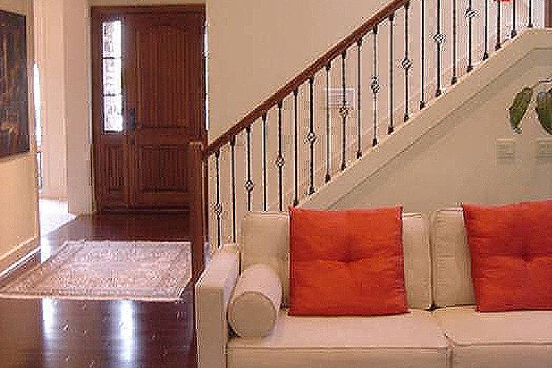 Dream House Plan - Interior - Entry for Craftsman House Plan #48-107 - 4 bed, 2.5 bath