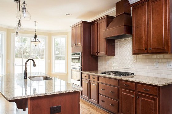 Interior - Kitchen for Traditional House Plan #927-28 - 4 bed, 3 bath