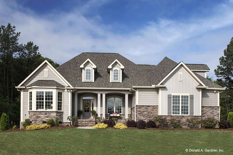 Home Plan - Country Exterior - Front Elevation Plan #929-610
