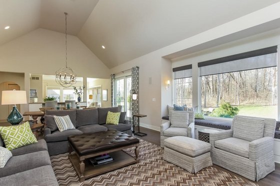 Interior - Family Room for Traditional House Plan #901-135 - 4 bed, 2.5 bath