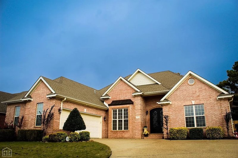 Dream House Plan - Traditional Exterior - Front Elevation Plan #17-155